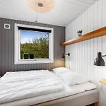 Prázdninový dům Jerrit - 1-4km From The Sea By Interhome