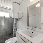 Jerrit - 1-4km From The Sea By Interhome