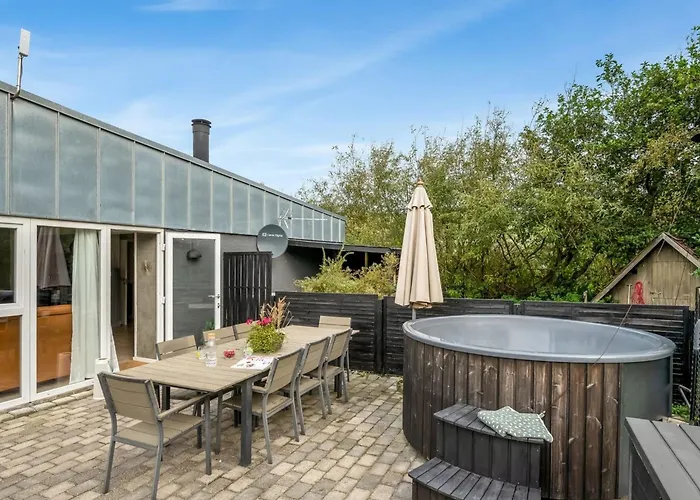 Jerrit - 1-4km From The Sea By Interhome *